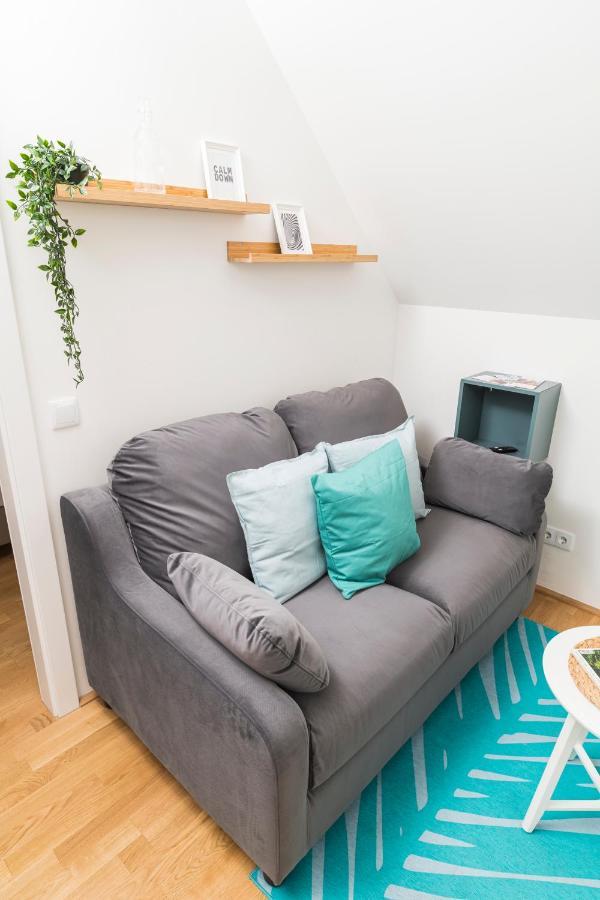 Micro Rooftop Penzing Apartment *